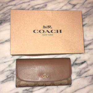Coach wallet